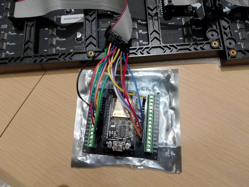 diy_dmd_esp32plug.jpg