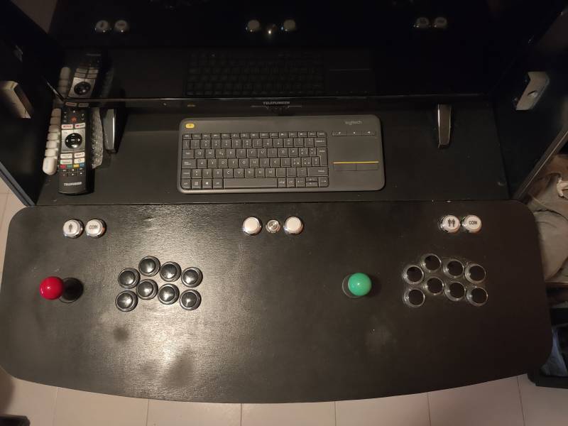homemadecontrollers3.jpg